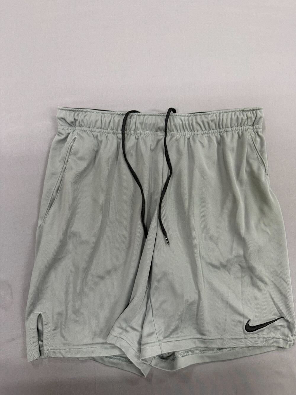 Nike Dri-FIT Men's Gray Athletic Shorts Medium M Woven Running Gym